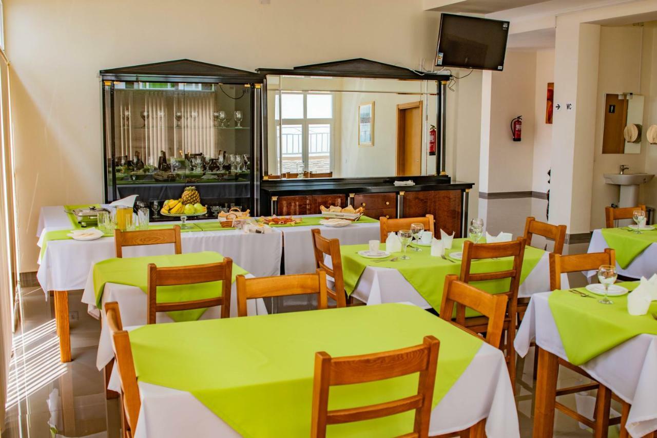 Hotel Vitoria Sao Tome Exteriör bild